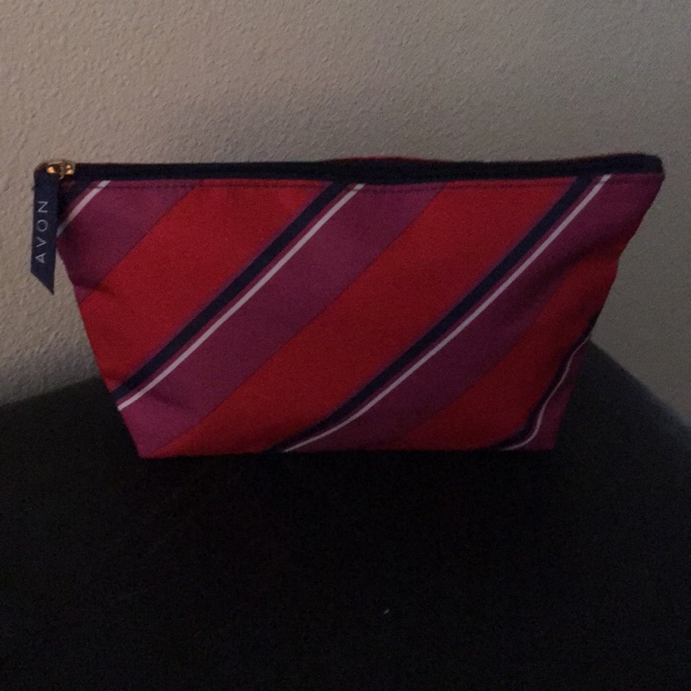 (I LOVE OFFERS) Cosmetic/accessory bag